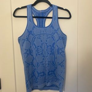 Lululemon Swiftly Tech Racerback Tank - Size 8, Heathered Pipe Dream Blue